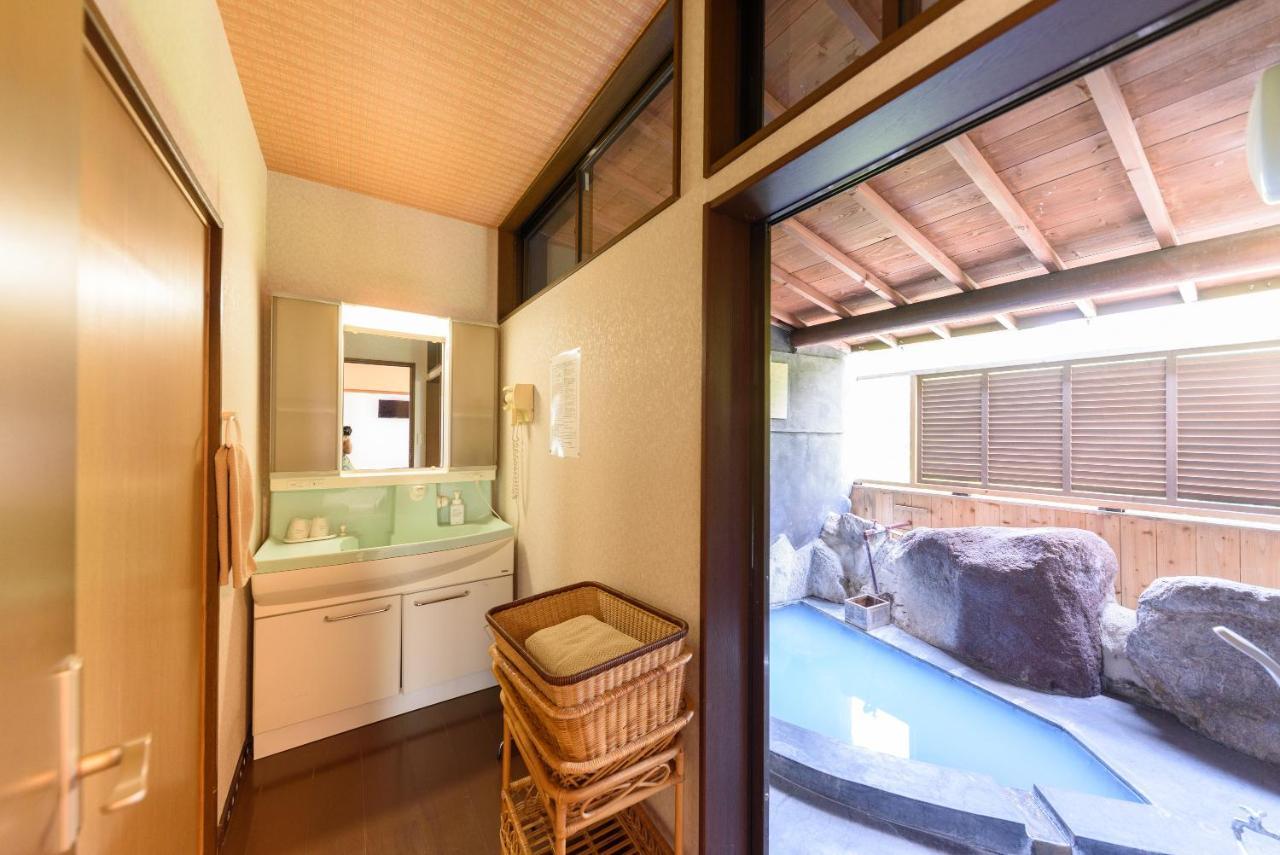 Yufuin Onsen Tsukanoma Ruang foto